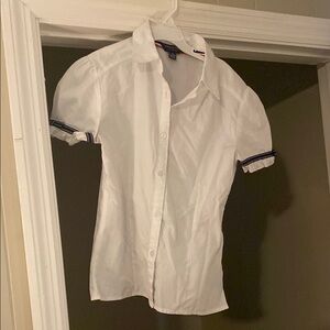 Girl’s White Short Sleeve Shirt fitted waist